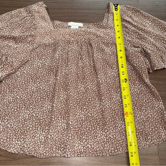 Urban Romantics Women’s Top Small  Brown White Floral Print 100% Rayon Flutter - Picture 10 of 10
